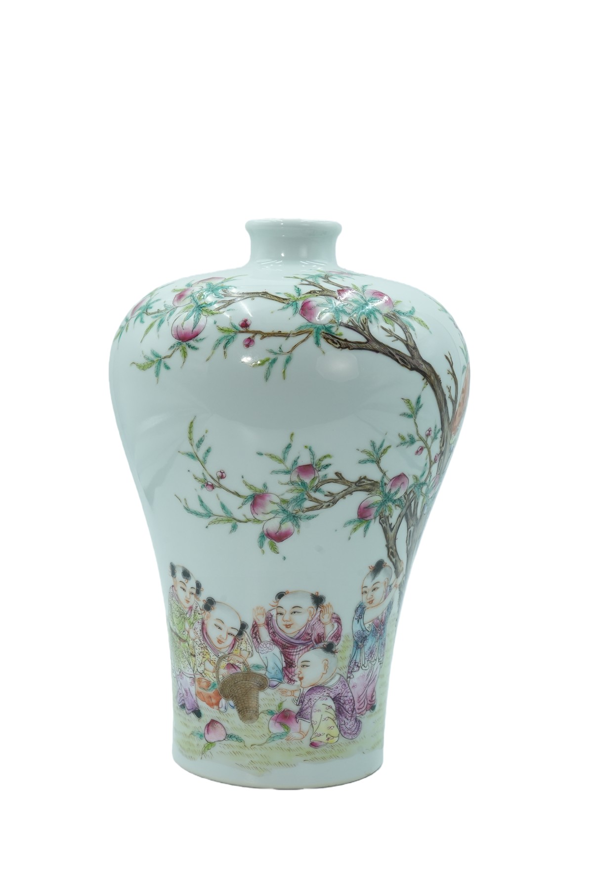 粉彩七子蟠桃梅瓶